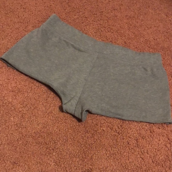 Victoria Secret PINK Shorts - Picture 4 of 4